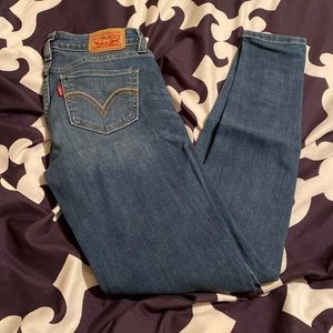 535 Levi’s Jeans